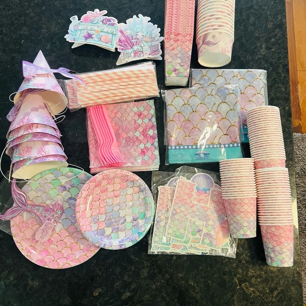 Mermaid Party Supplies Set - Multicolor
